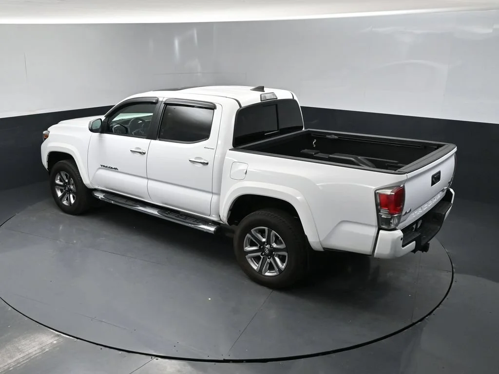 Used 2018 Super White Toyota Limited image 35