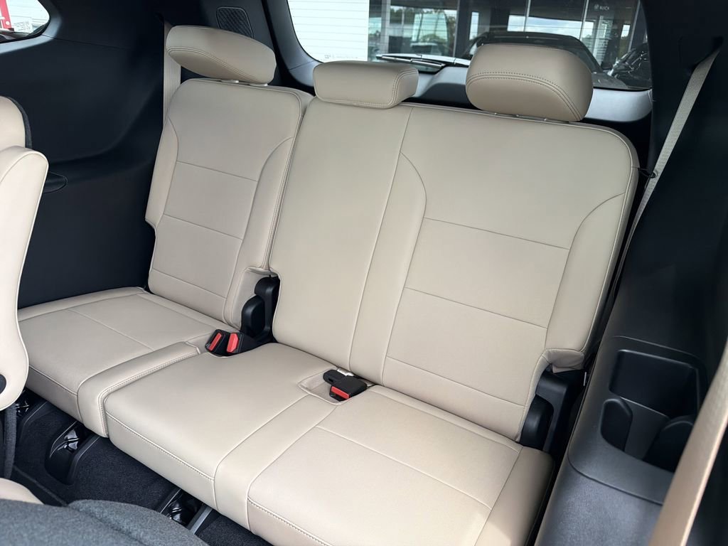 New 2026 Summit White Buick Preferred image 19