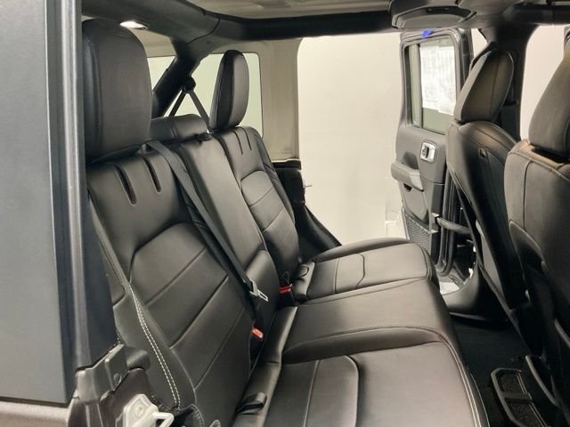 Certified Used 2022 Crystal Metallic Jeep Unlimited Sahara 4xe image 27