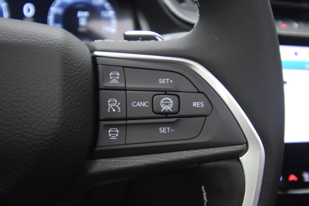 New 2027 Bright White Clear-Coat Paint Jeep Altitude image 27