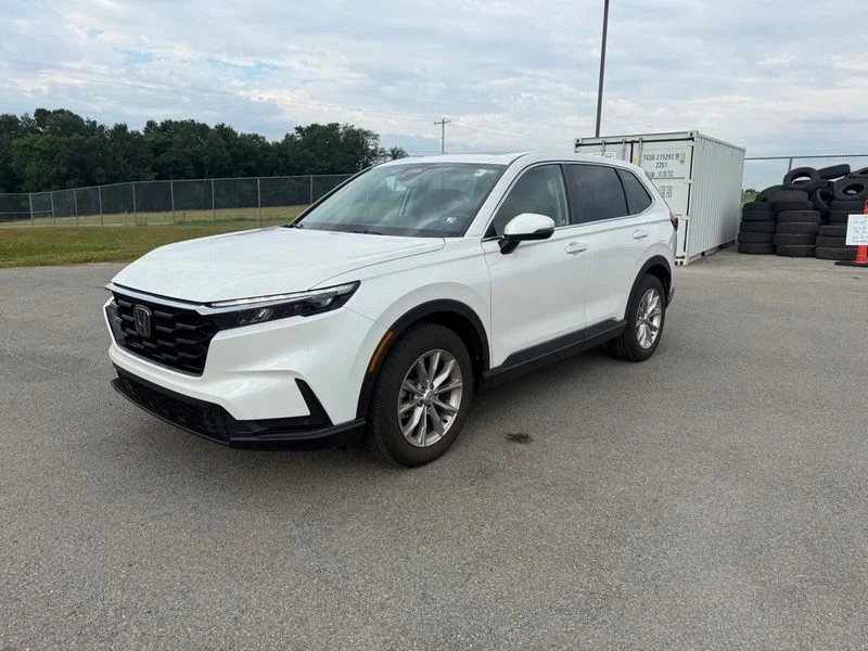 Used 2024  Honda EX-L image 3