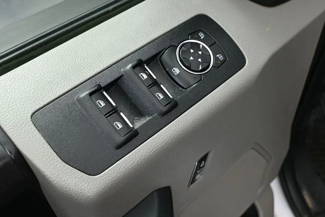 Used 2016 White Ford XL image 14