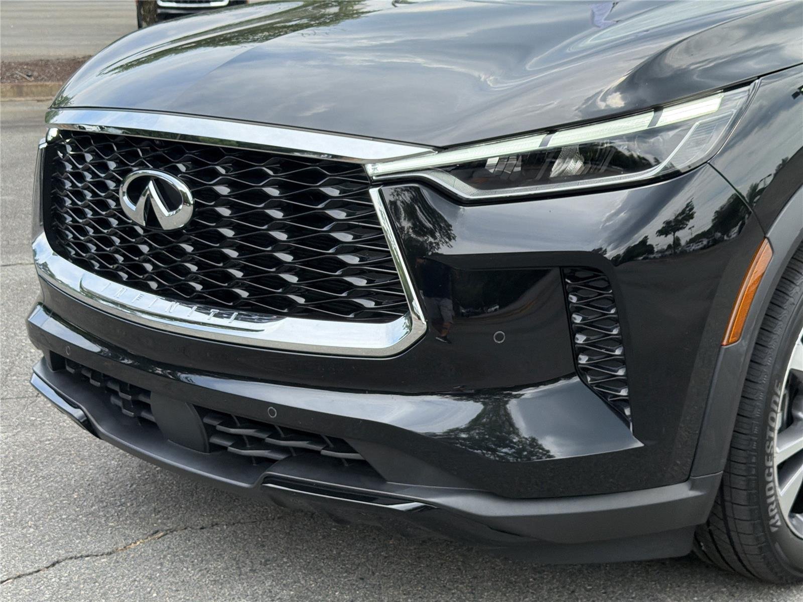 Used 2024 Mineral Black INFINITI LUXE image 34