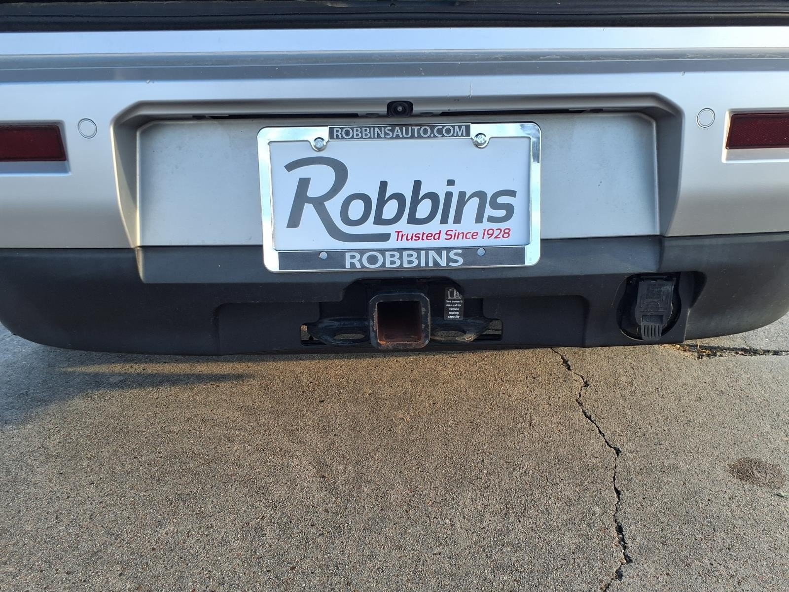 2022 Nissan Pathfinder SL Black at Robbins Nissan