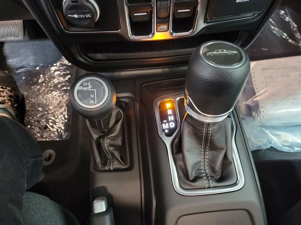 2025 Jeep Gladiator Sport S - Photo 28