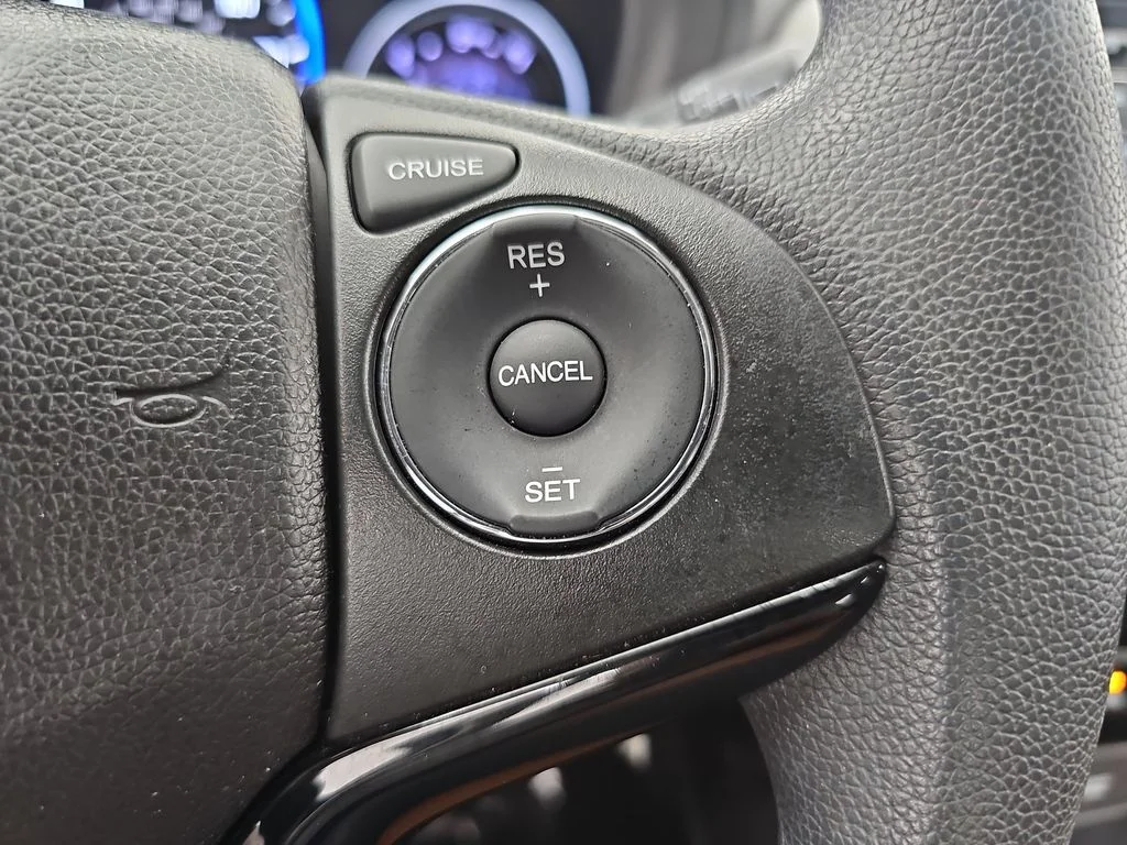 Used 2018 Silver Honda LX image 23
