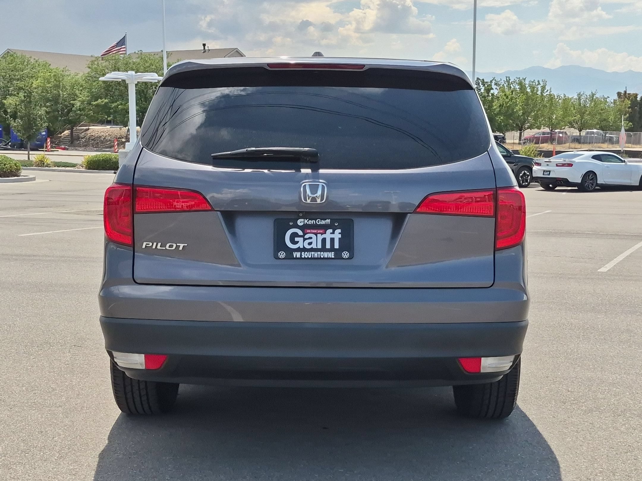 Used 2018 Black Honda EX-L image 4