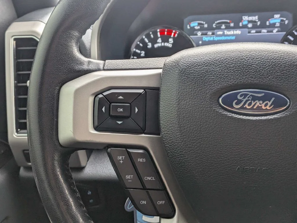 Used 2022 Oxford White Ford Lariat image 23