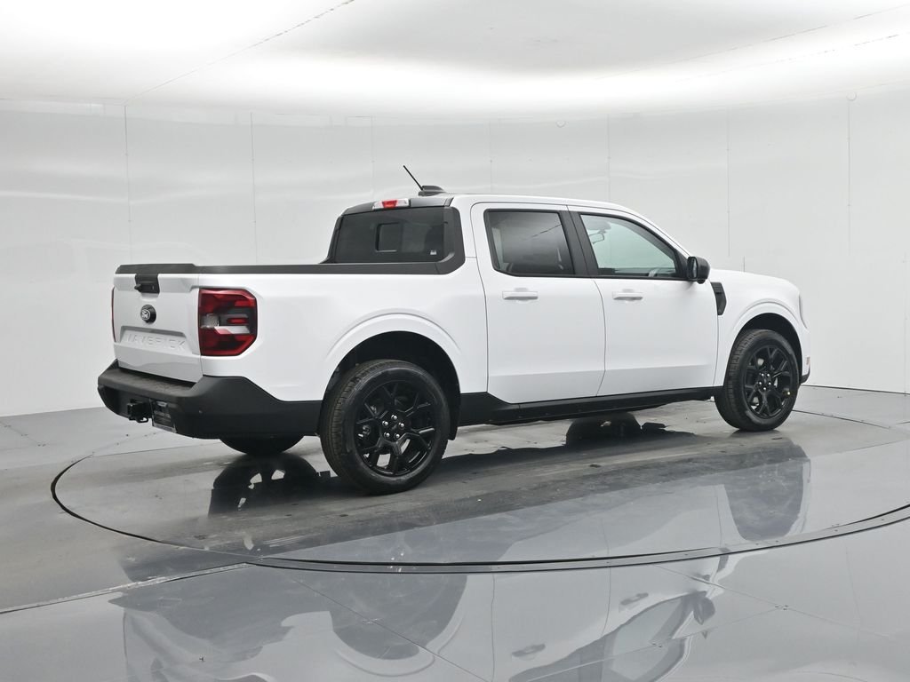 New 2026 Oxford White Ford Lariat image 25