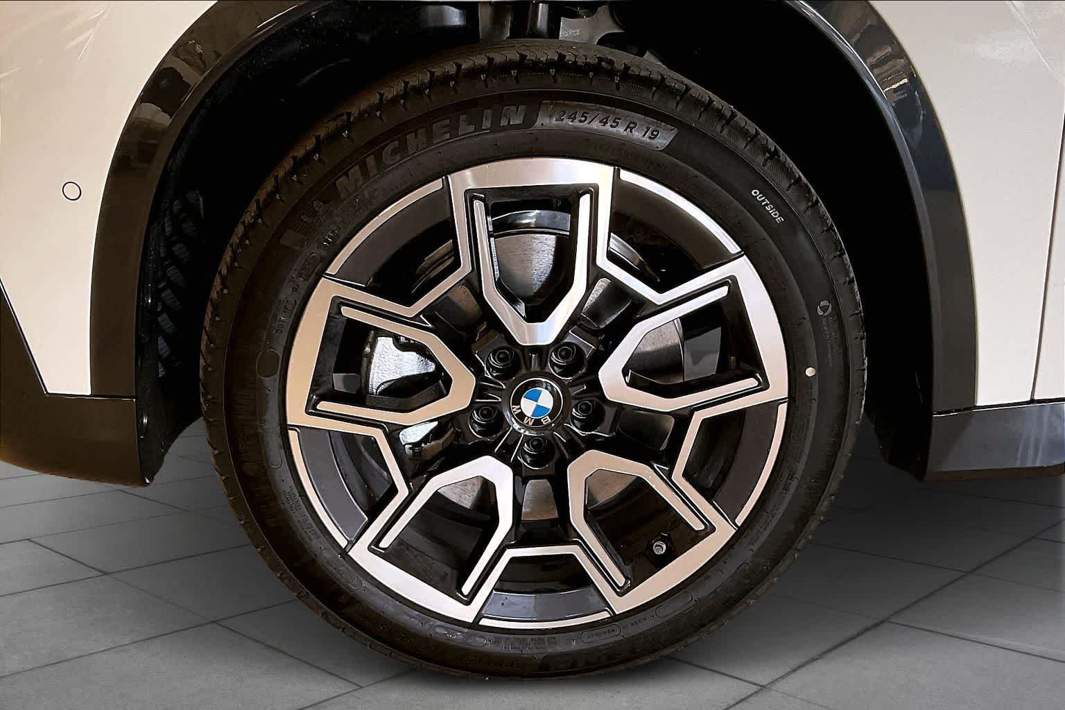 New 2026 Alpine White BMW xDrive28i image 11