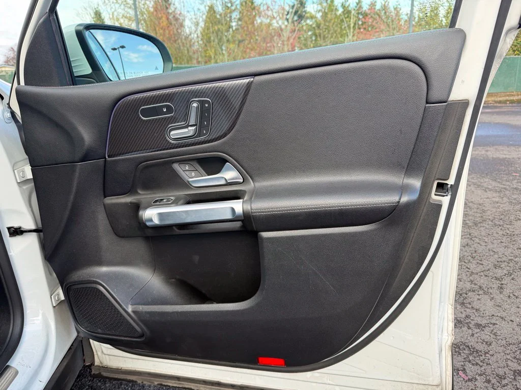 Used 2021 Digital White Metallic Mercedes-Benz GLB 35 AMG® image 25