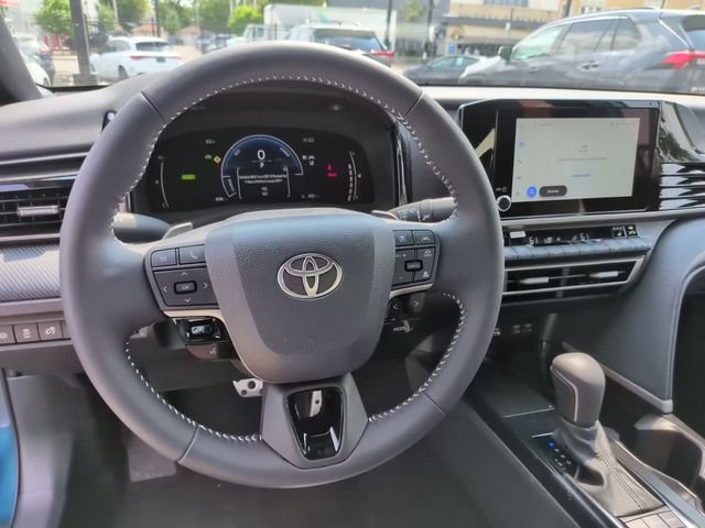 Used 2026  Toyota SE image 23