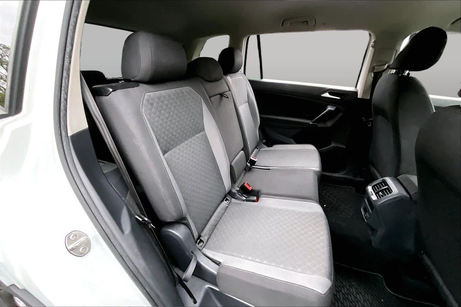 Used 2020 Pure White Volkswagen S image 20