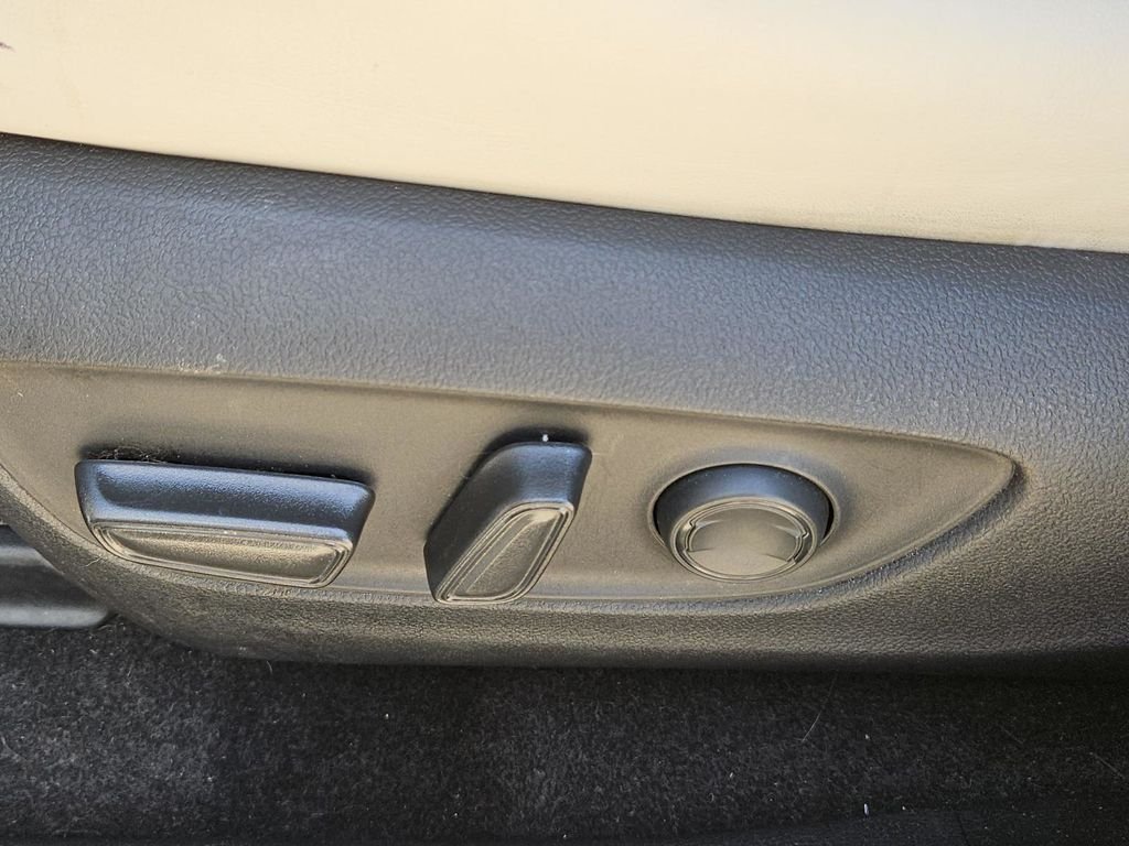 Used 2023 Silver Toyota XLE Premium image 15