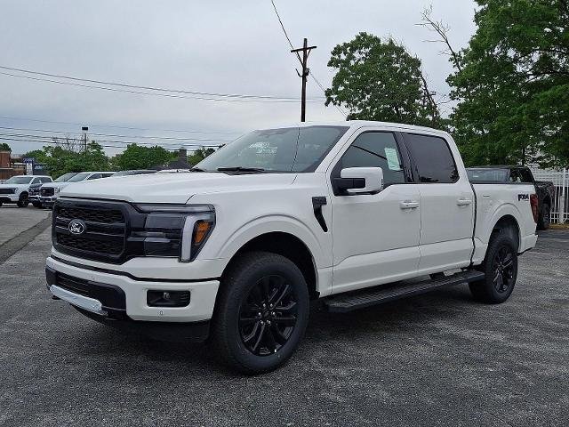 New 2026 Star White Metallic Tri-Coat Ford Lariat® image 22