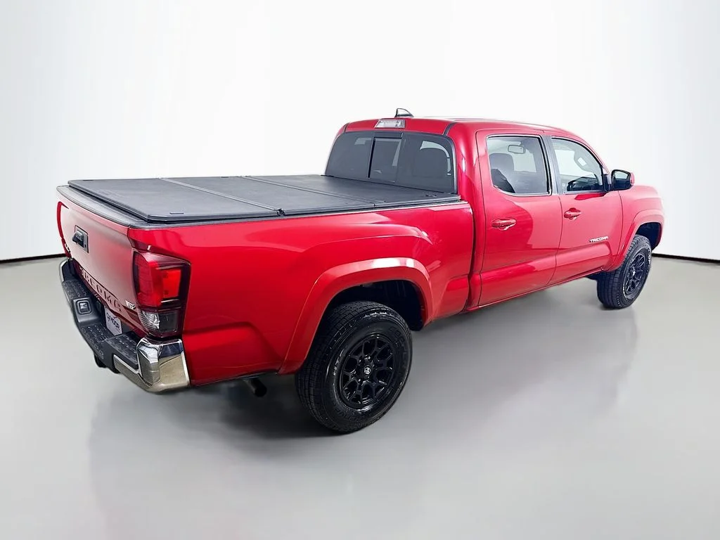 Used 2022 Barcelona Red Metallic Toyota SR5 image 7