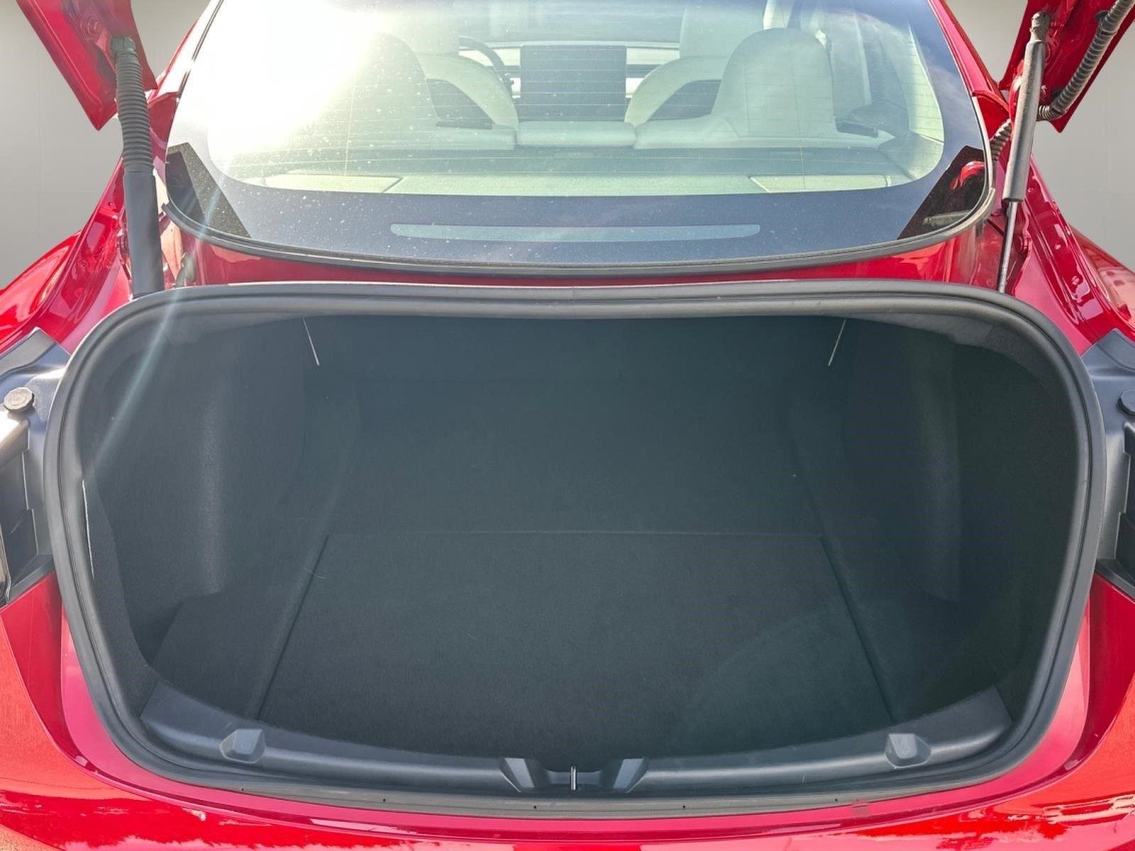 2022 Tesla Model 3 Long Range - Photo 30