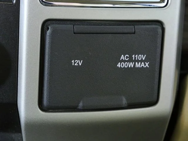 Used 2015 Blue Ford Lariat image 29