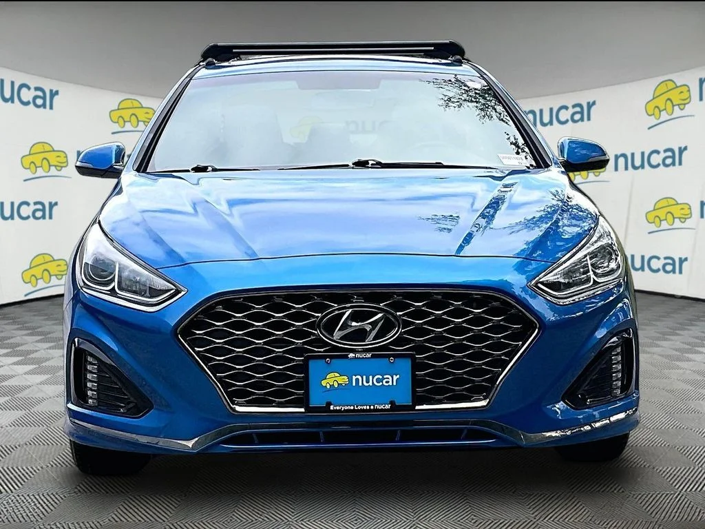 Used 2018 Electric Blue Hyundai Sport image 2