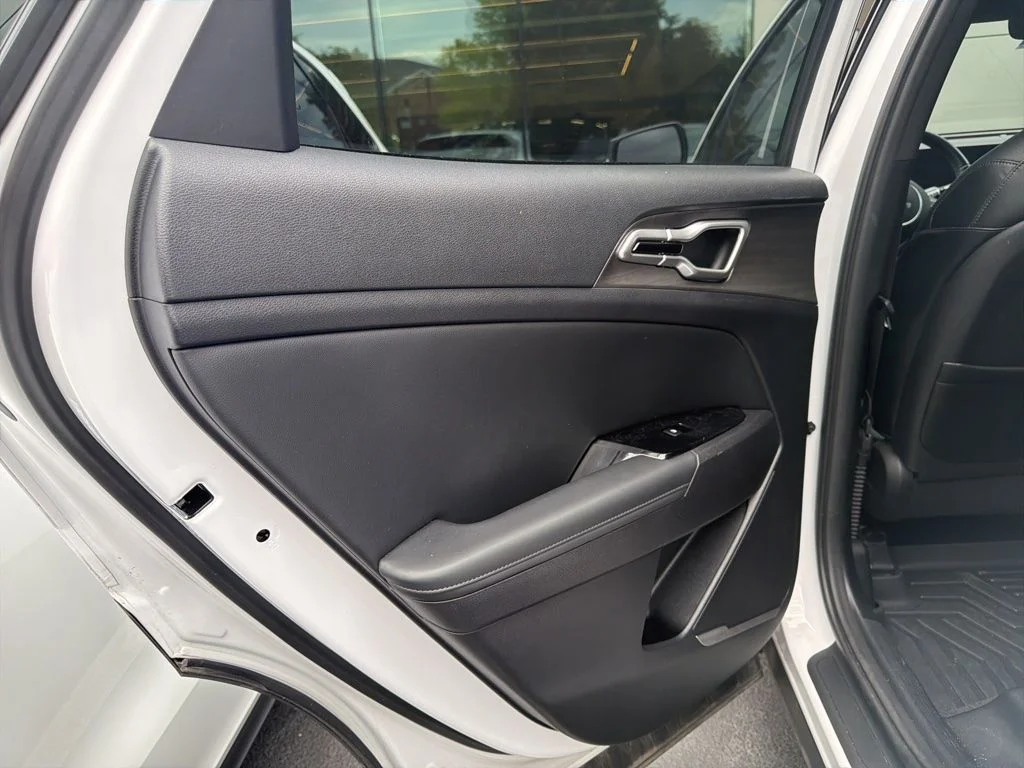 Used 2023 White Pearl Kia X-Line image 16