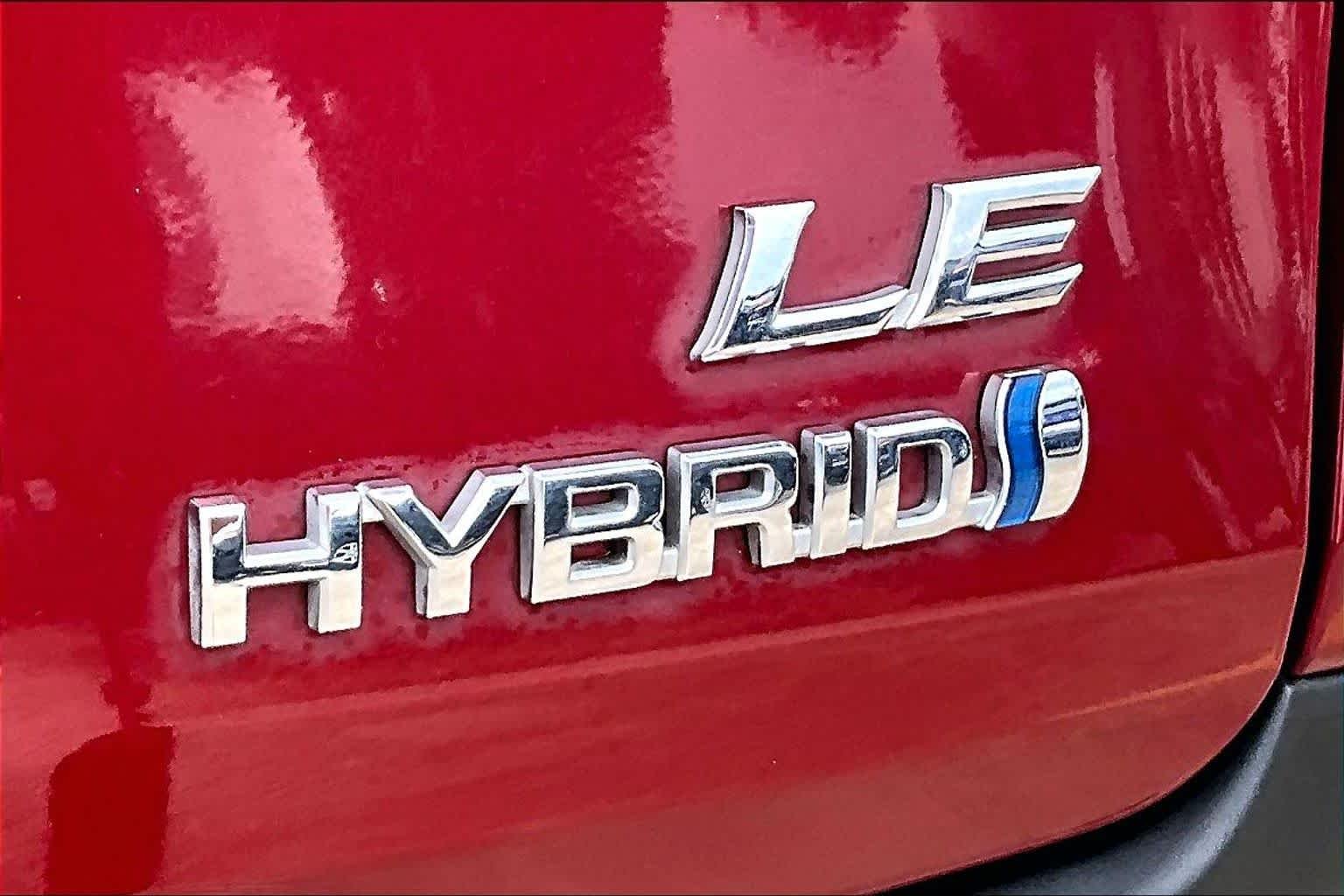 Used 2021 Ruby Flare Pearl Toyota LE image 10