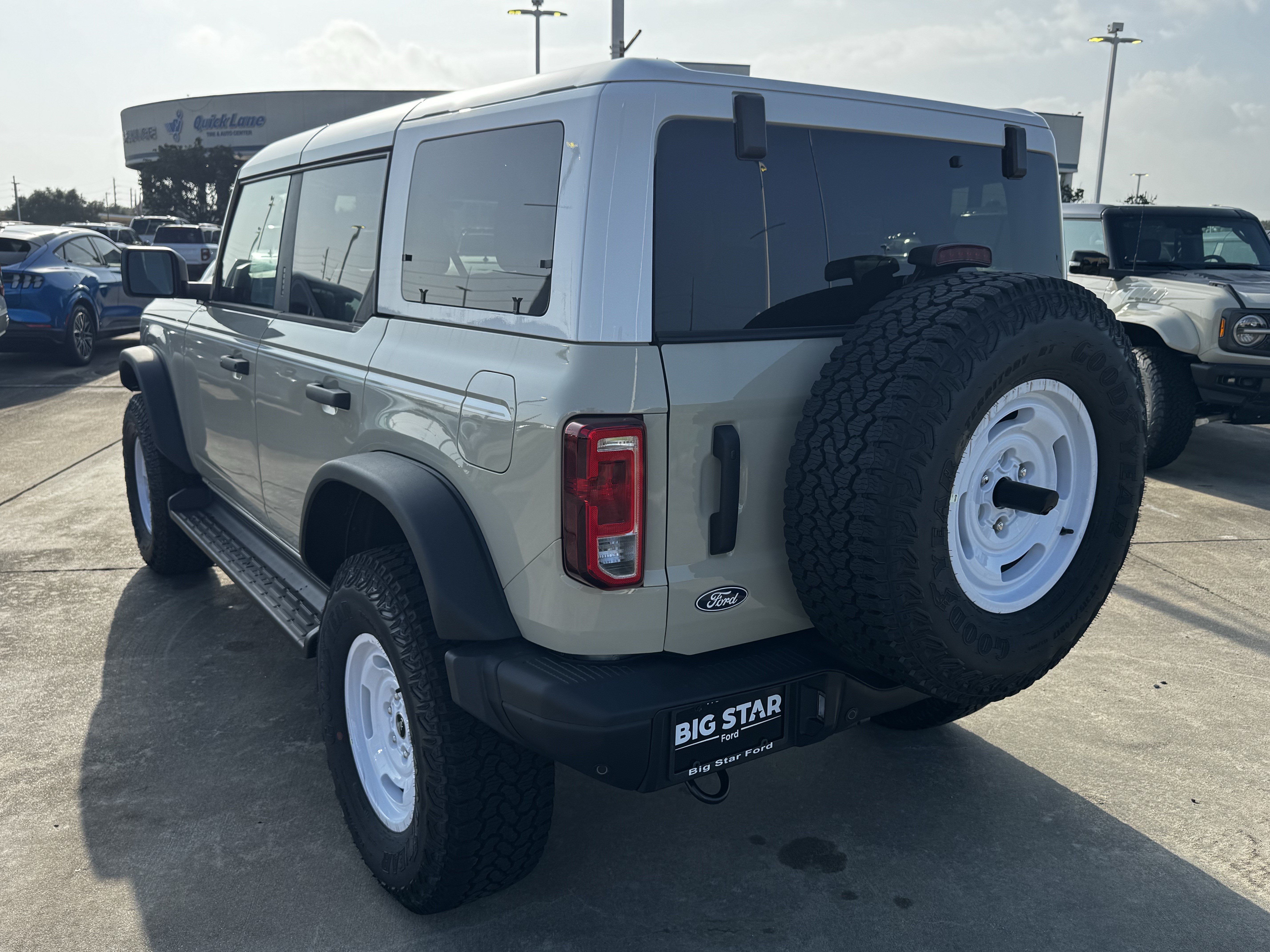 New 2026 Desert Sand Ford Heritage Edition image 7