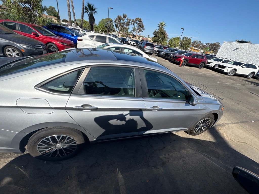 Used 2019 Silver Metallic Volkswagen 1.4T SE image 6
