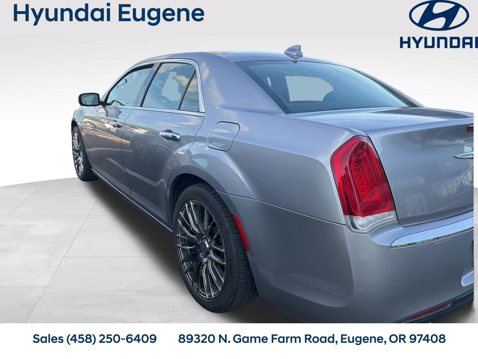 2016 Chrysler 300 C's photo