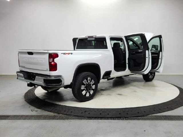 Used 2024 White Chevrolet LT image 16