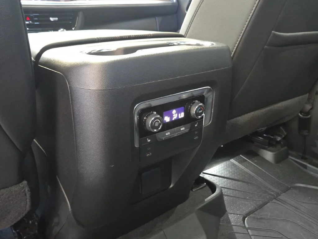 Used 2026 Black Chevrolet High Country image 34