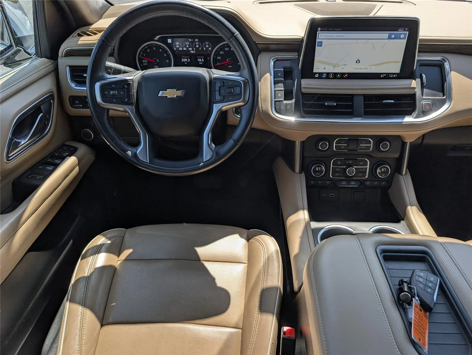 Used 2021 Iridescent Pearl Tricoat Chevrolet Premier image 28