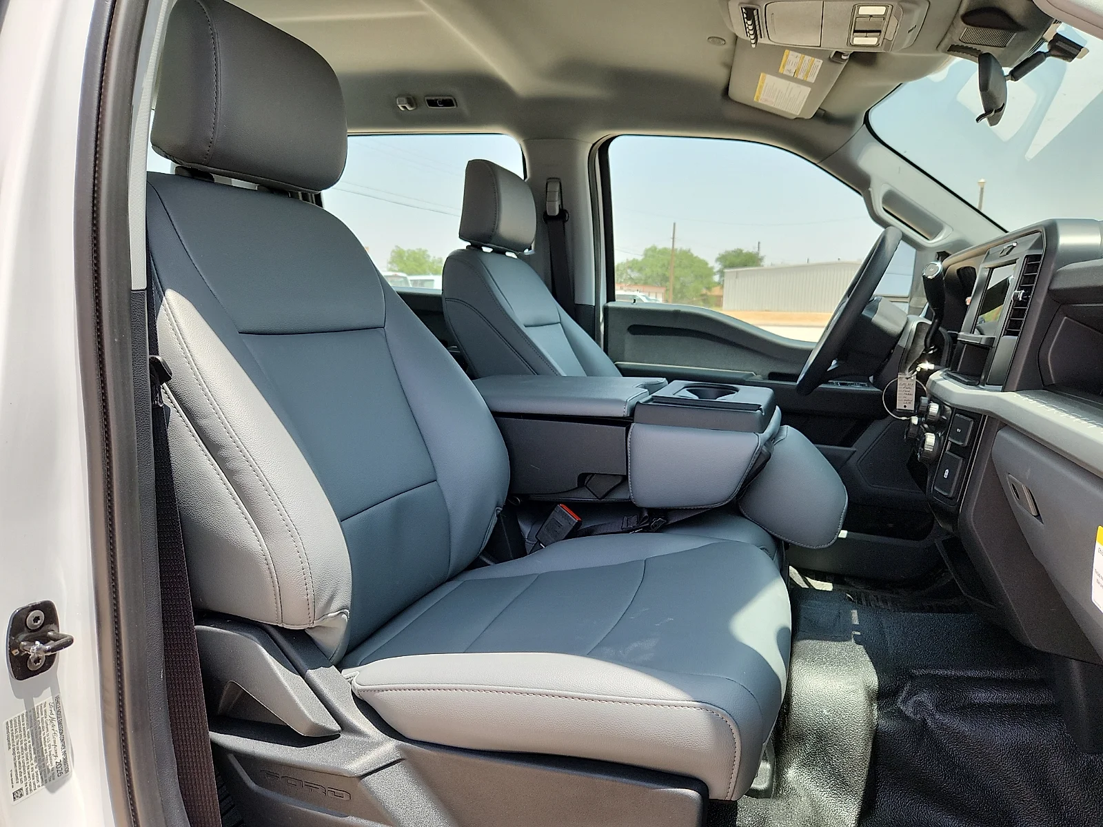 New 2026 Oxford White Ford F-450® XL image 20