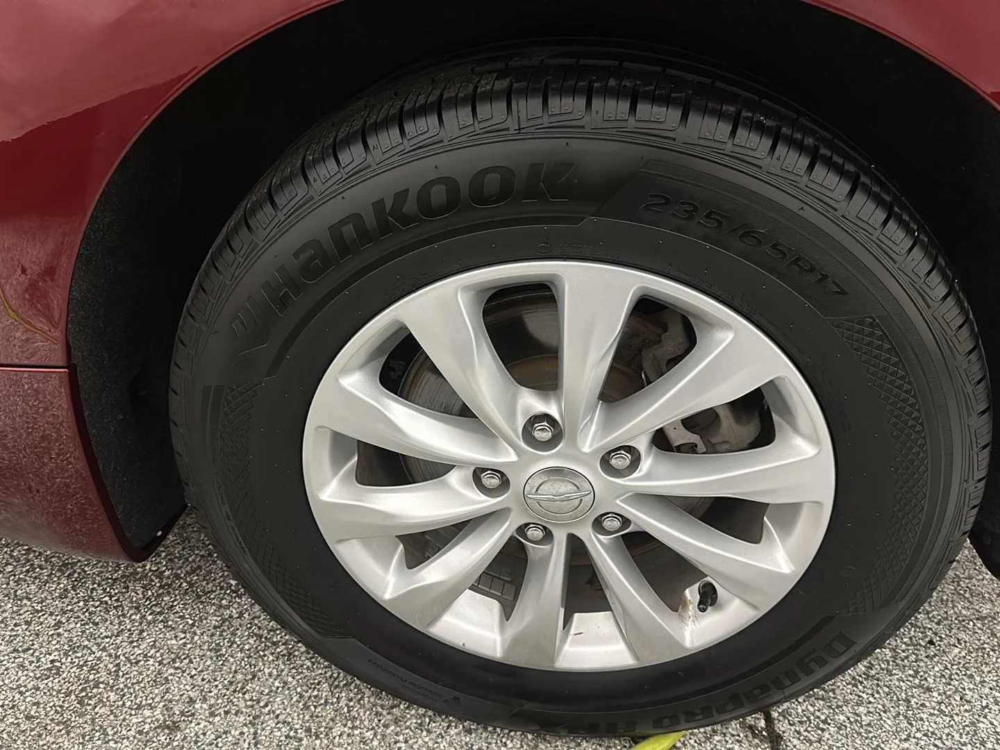 Used 2019 Velvet Red Pearlcoat Chrysler Touring L image 11