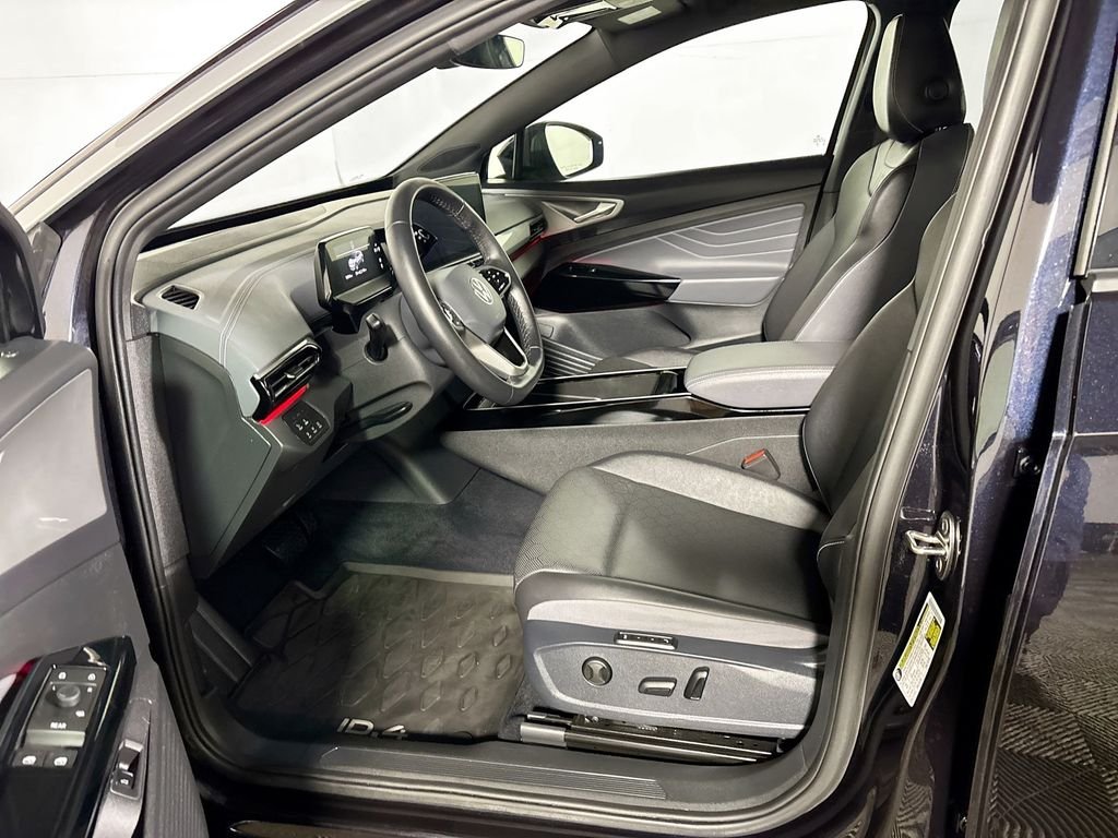 Certified Used 2023 Deep Black Pearl Volkswagen Pro S Plus image 12