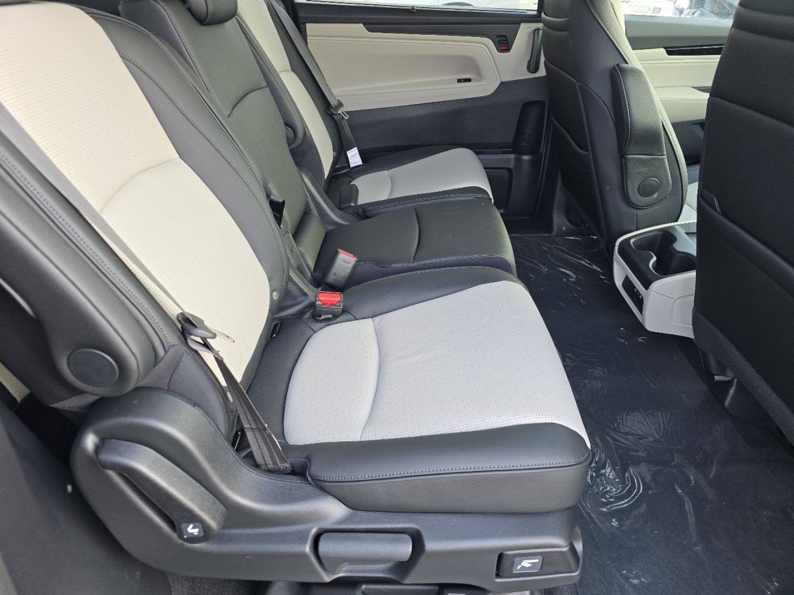2026 Honda Odyssey Elite - Photo 22