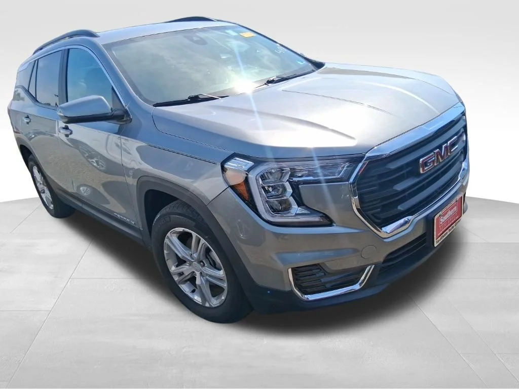Used 2023 Silver GMC SLE image 7
