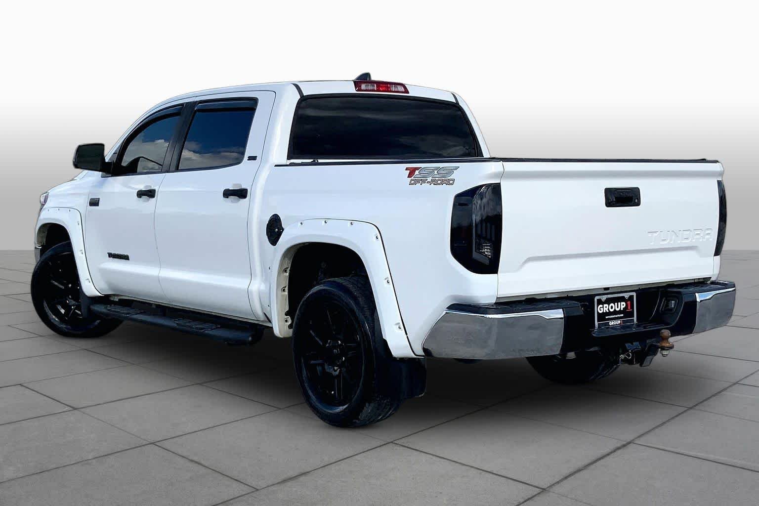 Used 2020 Super White Toyota SR5 image 12