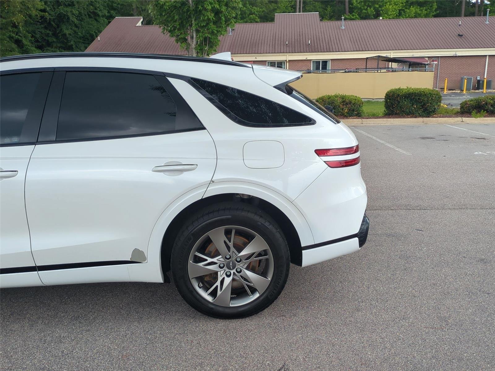 Used 2022 Uyuni White Genesis 3.5T Sport image 11