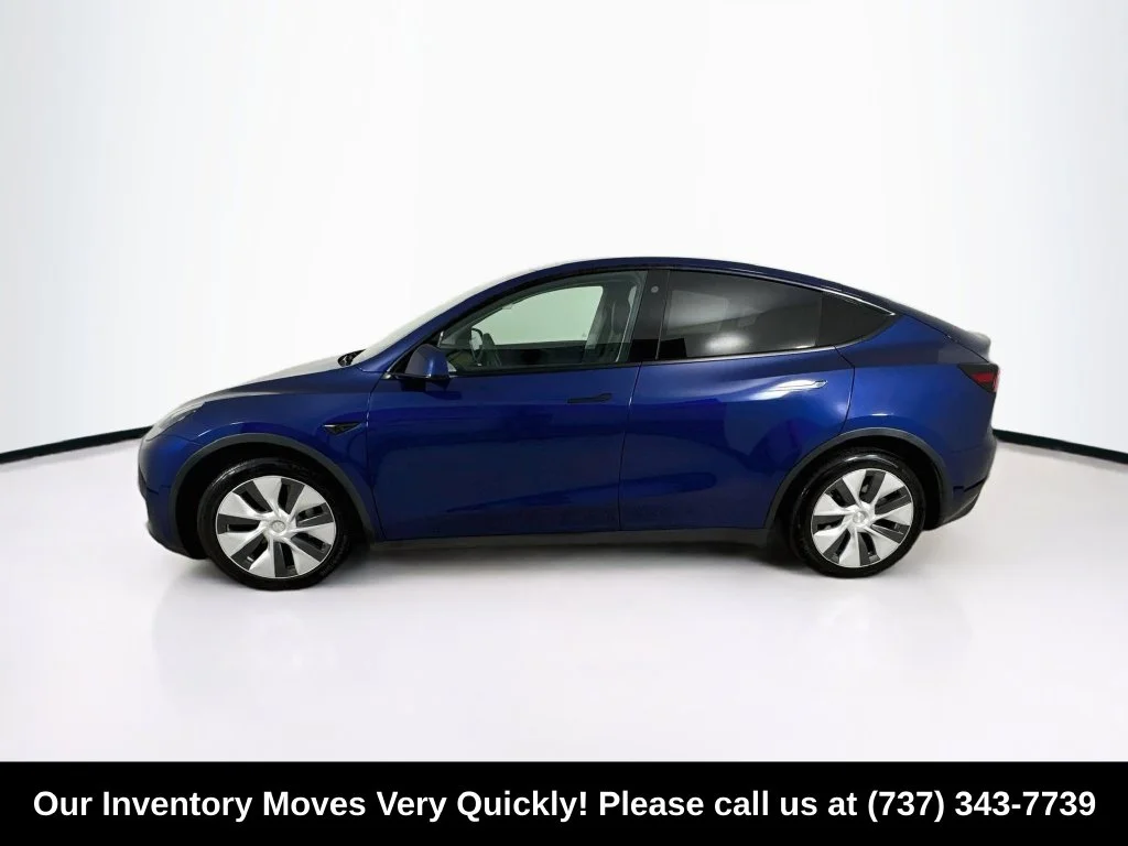 Used 2021 Deep Blue Metallic Tesla Long Range image 4