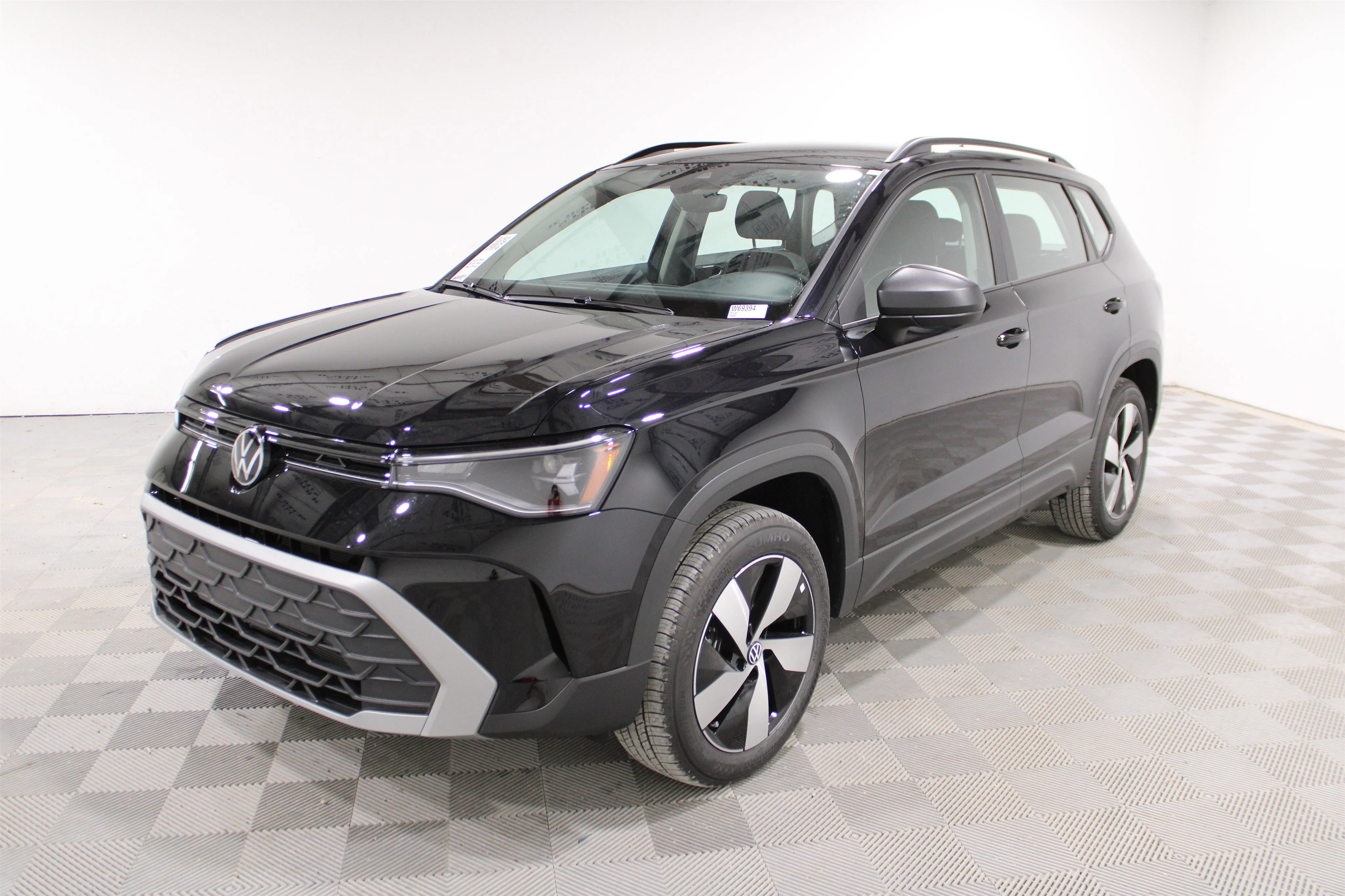 2025 Volkswagen Taos S - Photo 29