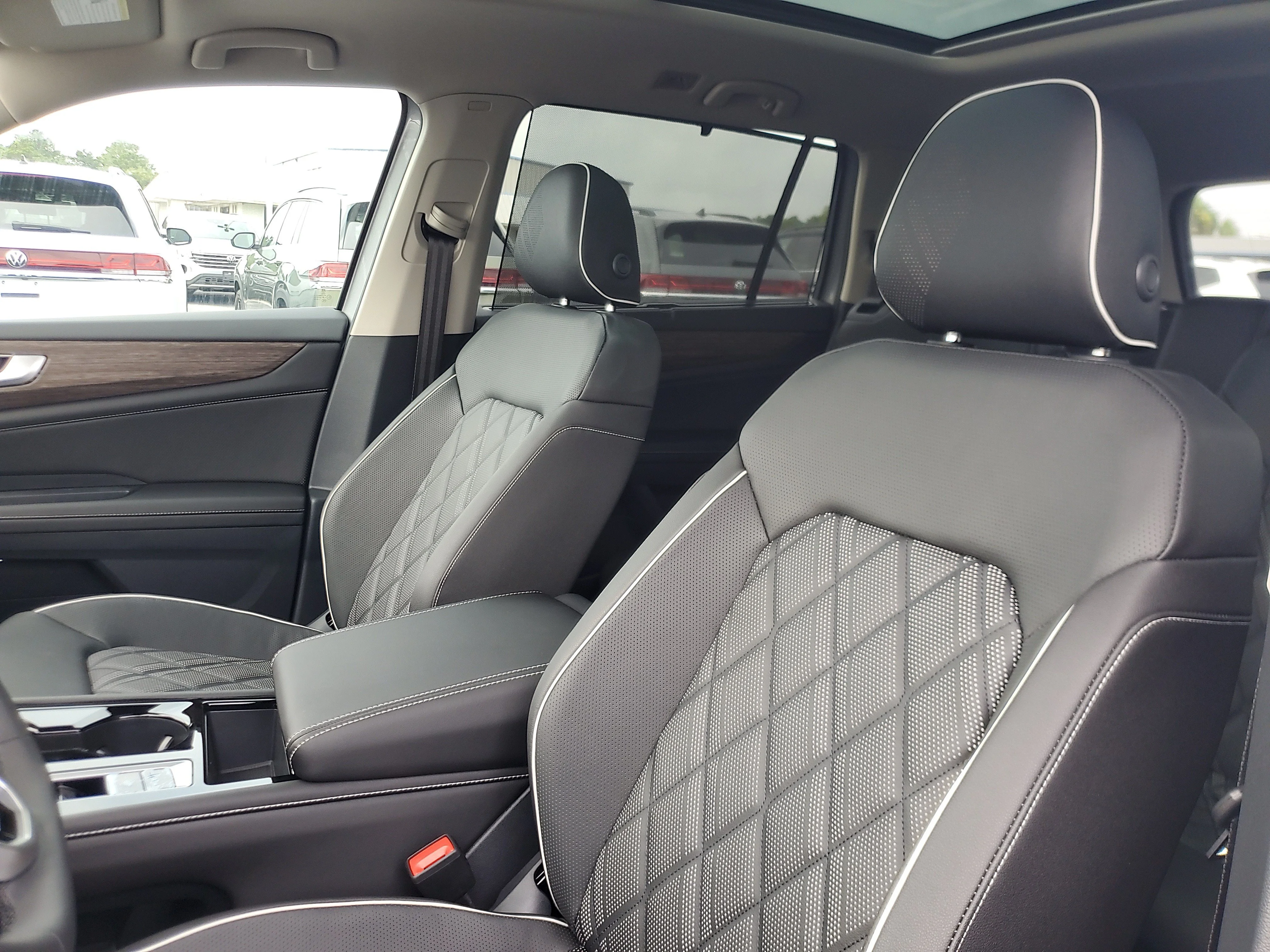 New 2026 Silver Volkswagen 2.0T SEL Premium R-Line image 18