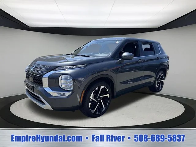 2024 Mitsubishi Outlander SE S-AWC's photo