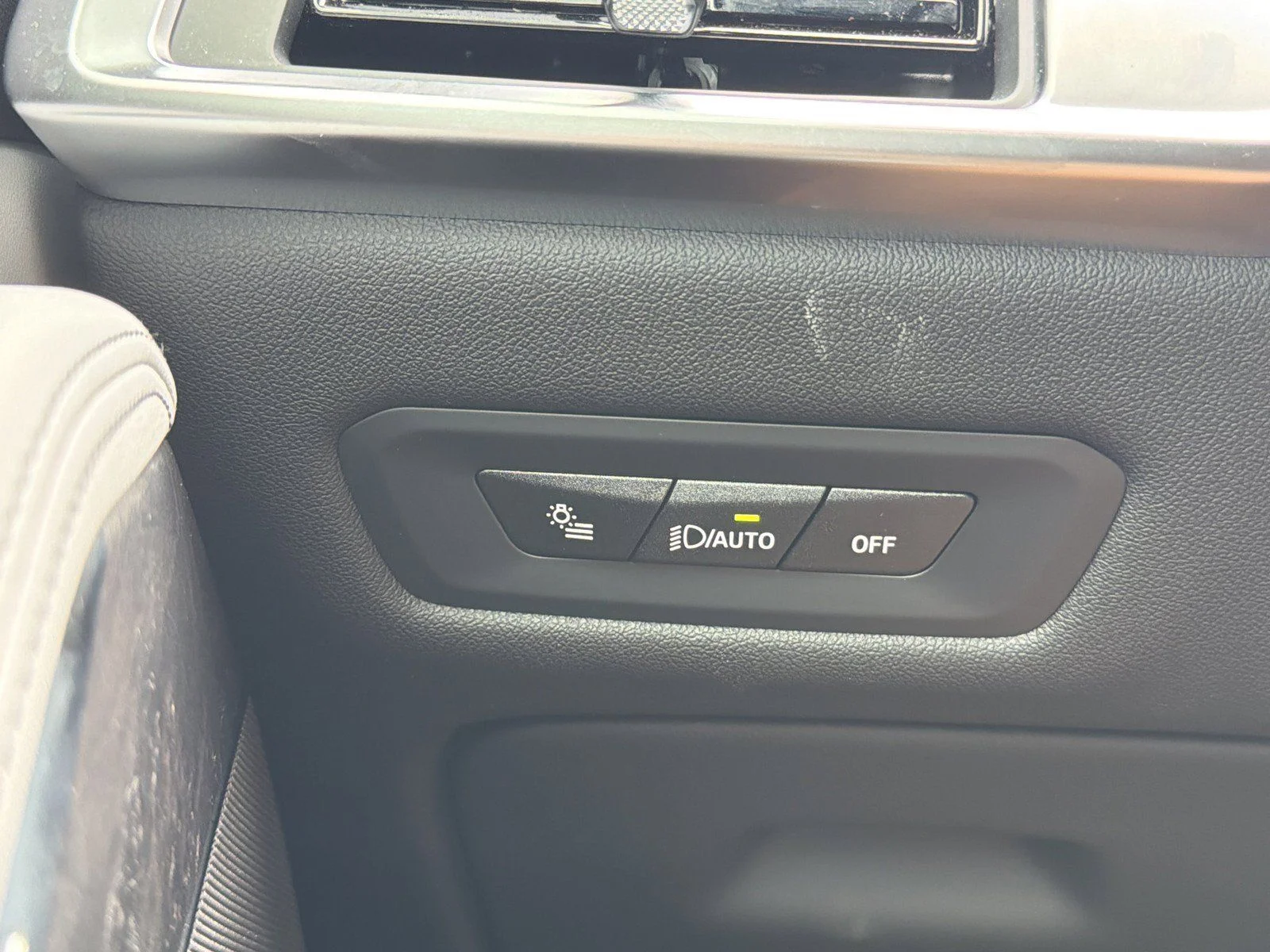 New 2026 Dravit Grey Metallic BMW sDrive40i image 32