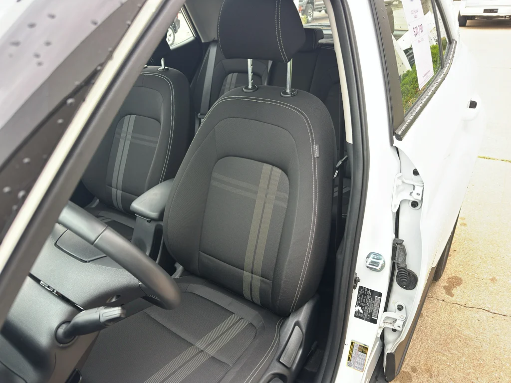 Used 2025 Onyx Black Hyundai SEL image 25