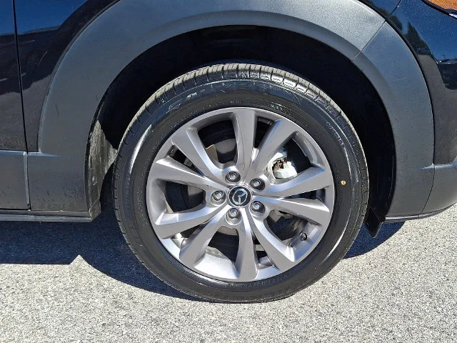 Used 2021 Black Mazda Select image 8