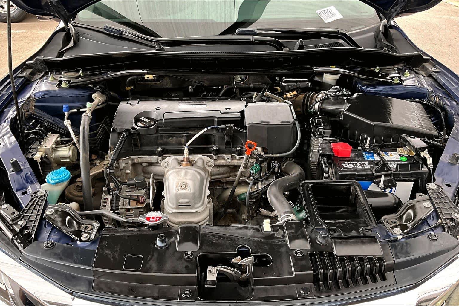 Used 2017 Obsidian Blue Pearl Honda EX-L image 32