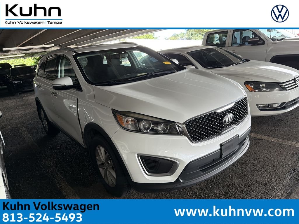 Used 2016 White Kia LX image 1