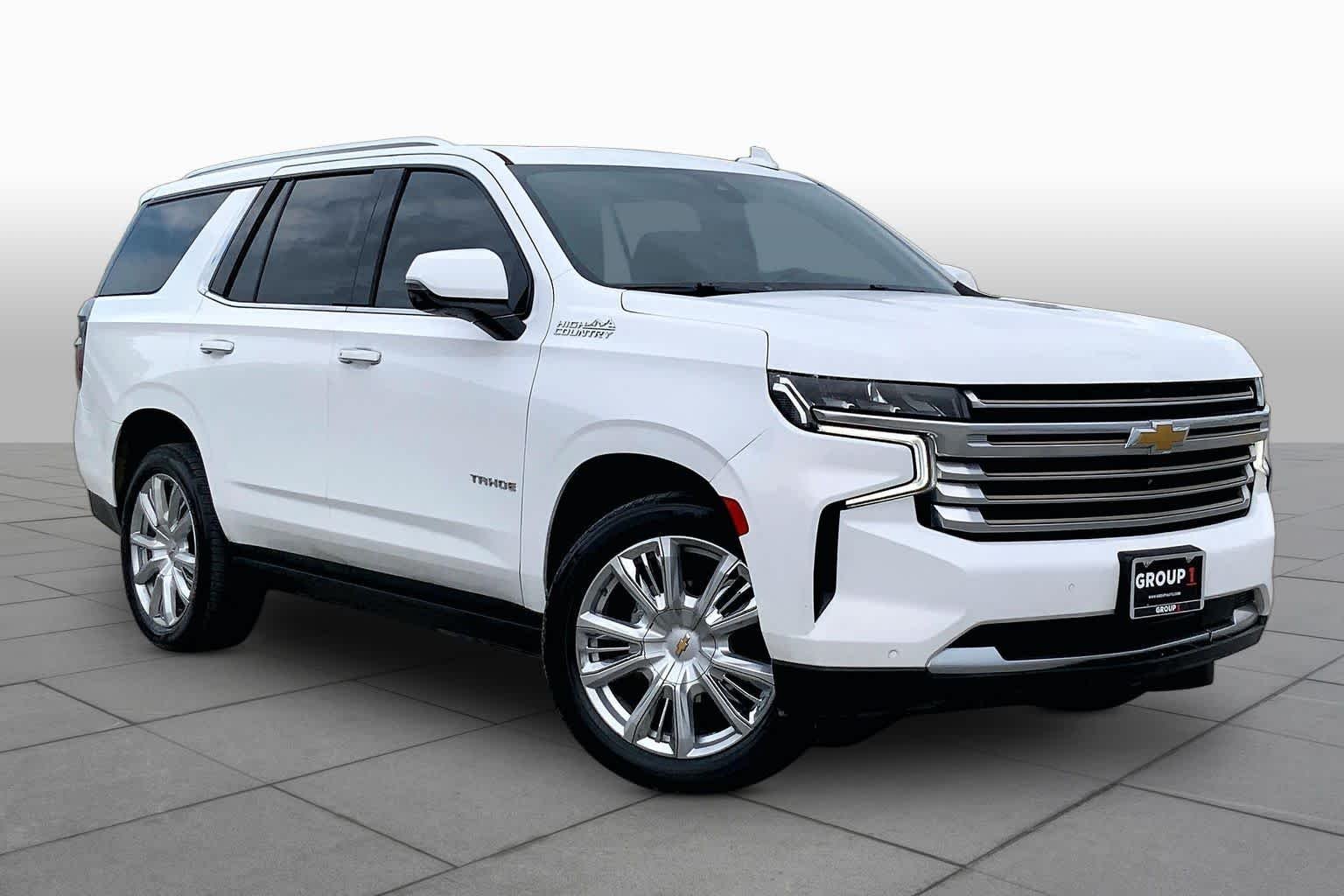 Used 2021 Summit White Chevrolet High Country image 3