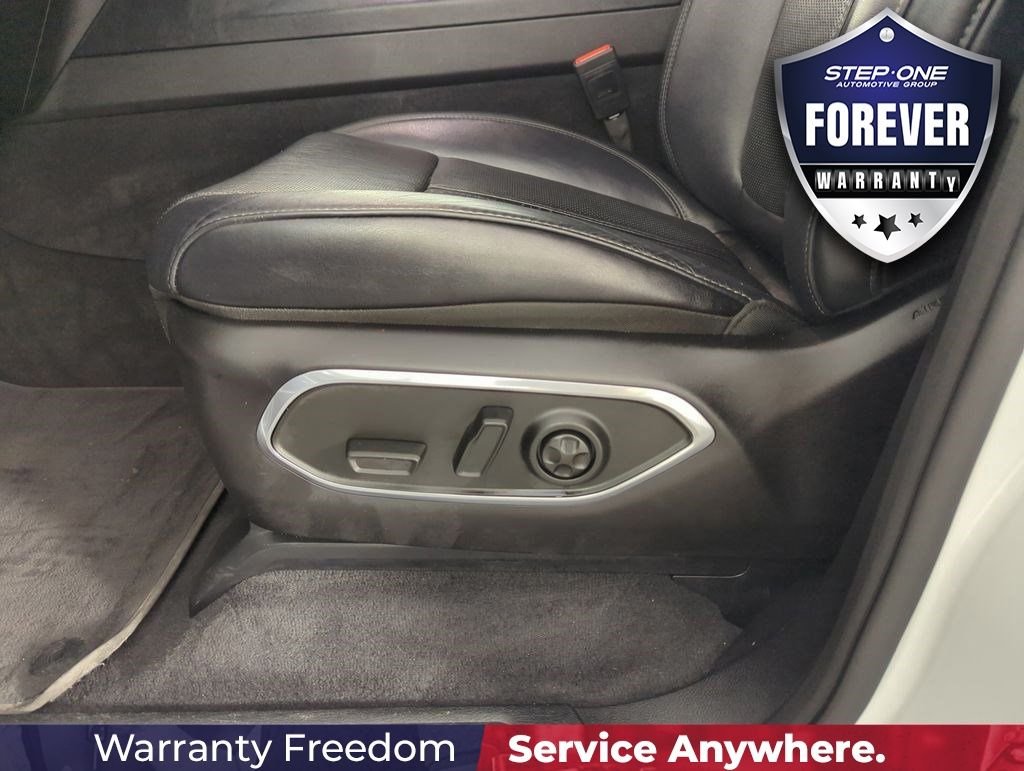 Used 2024 White Jeep Series II image 13