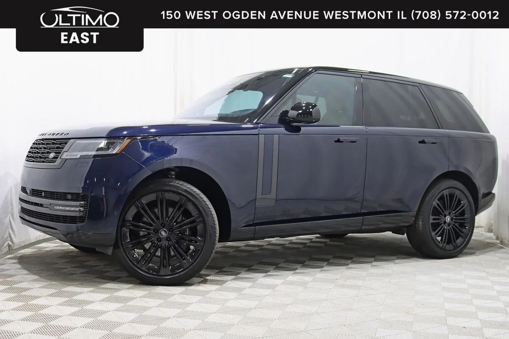 Used 2023  Land Rover SE image 1